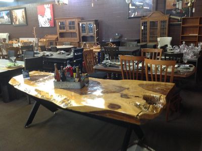 Furniture consignment deals